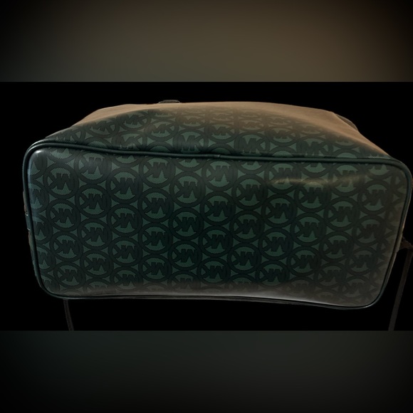 RESERVED Michael Kors Jodie Rare Racing Green Logo Jacquard Tote MSRP $348 NWT - Picture 5 of 7